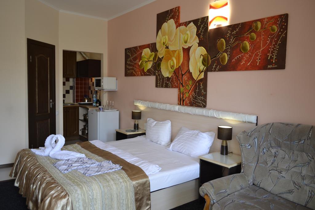 Shellman Apart Hotel Odessa Extérieur photo